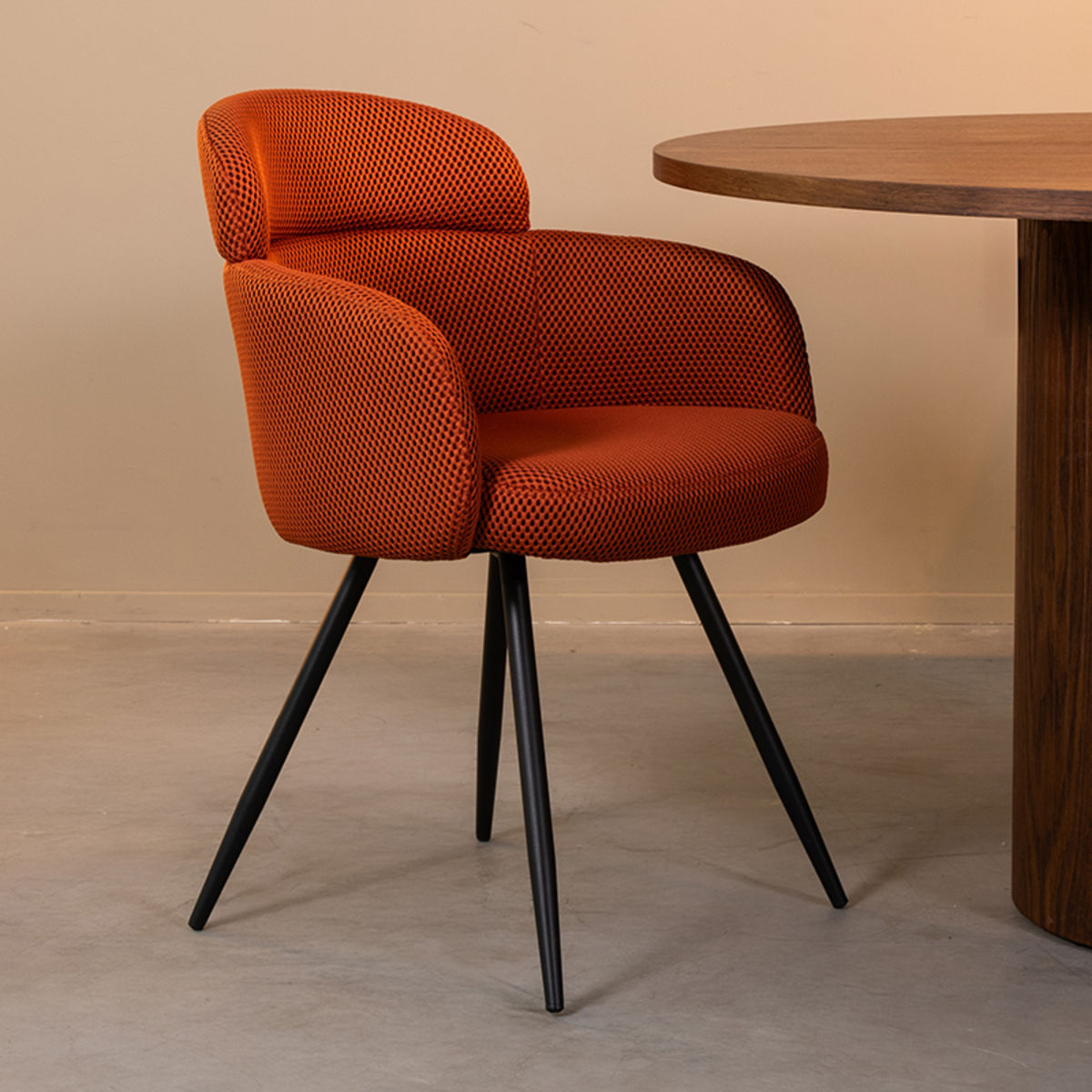 Eetkamerstoel Dinner - Armleuning - Rust - Oranje - Breathe - Design - LABEL51