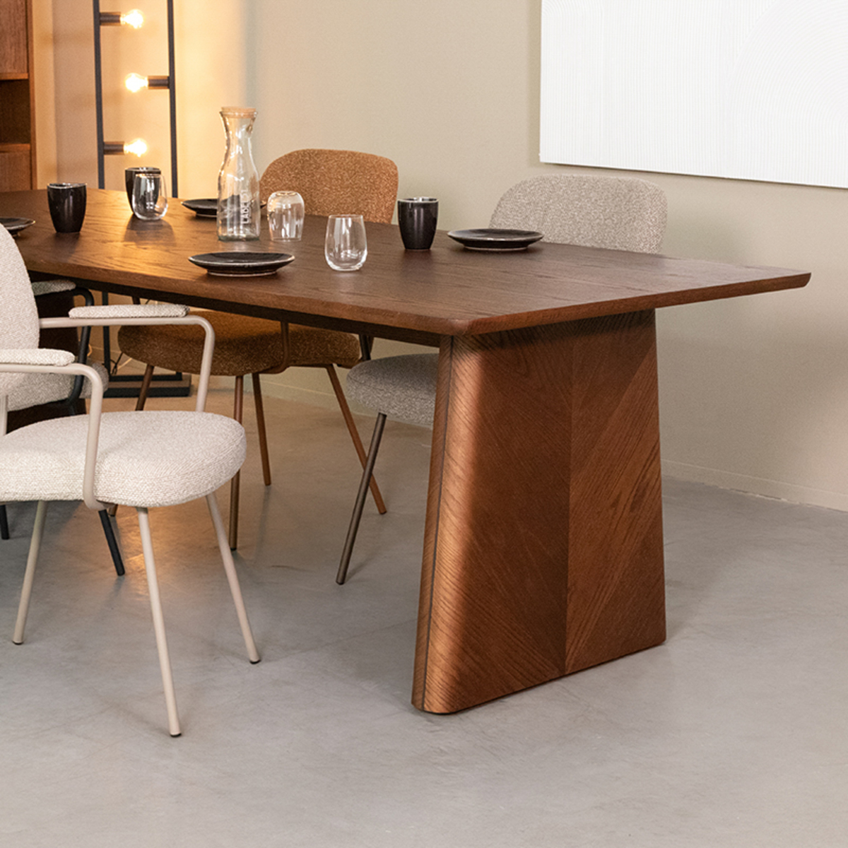 Eetkamertafel Jule - Walnoot - Bruin - Eiken - Minimalistisch - LABEL51
