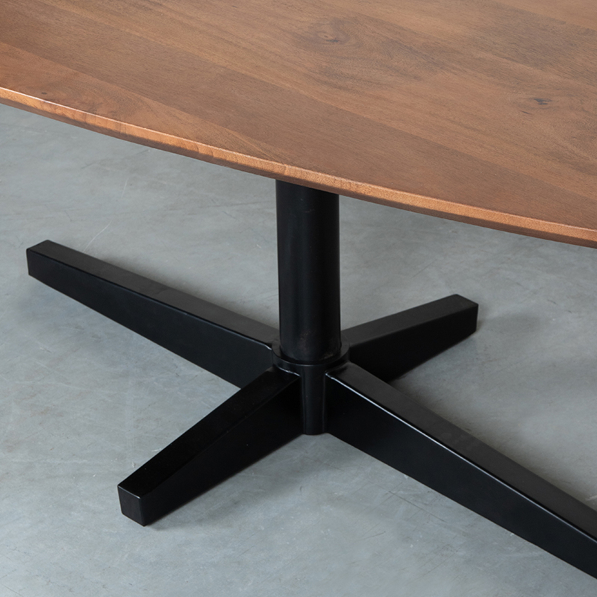 LABEL51 Eetkamertafel Rosie