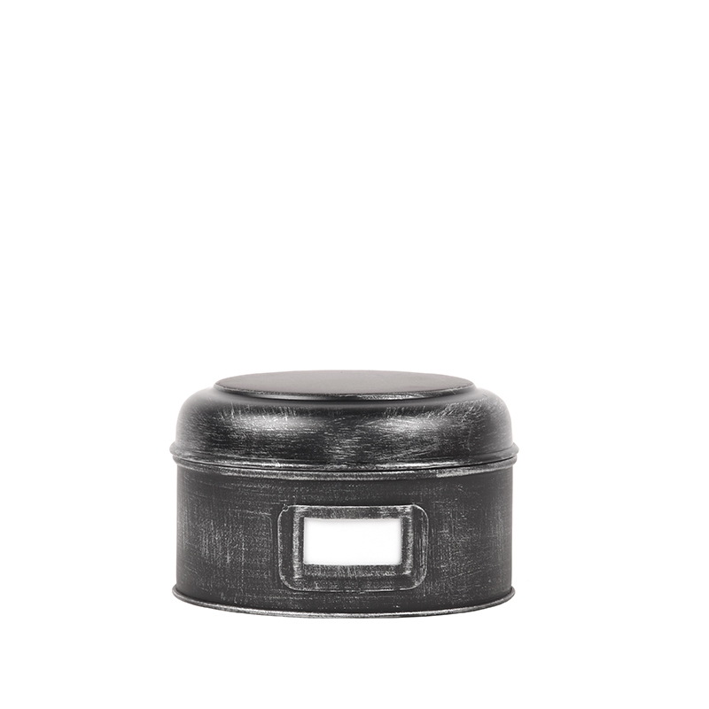 https://www.label51.nl/media/catalog/product/o/p/opbergblik_antiek_zwart_metaal17_5x17_5x10_5_cm_m_voorkant.jpg
