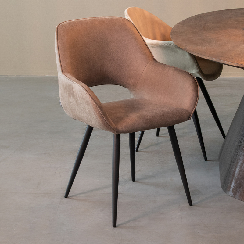 Eetkamerstoel I_Fer - Armleuning - Taupe - BRUIN - - Modern - LABEL51