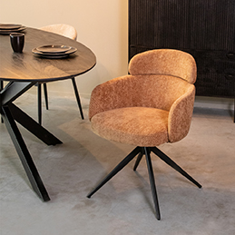 Eetkamerstoel I_Levi - Draaibaar - Armleuning - Cognac - BRUIN - - Modern - LABEL51