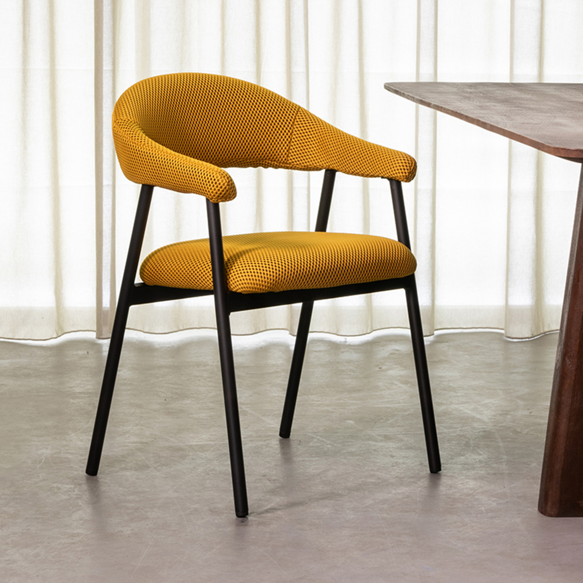 Eetkamerstoel I_Amaze - Armleuning - Oker - GEEL - Breathe - Design - LABEL51