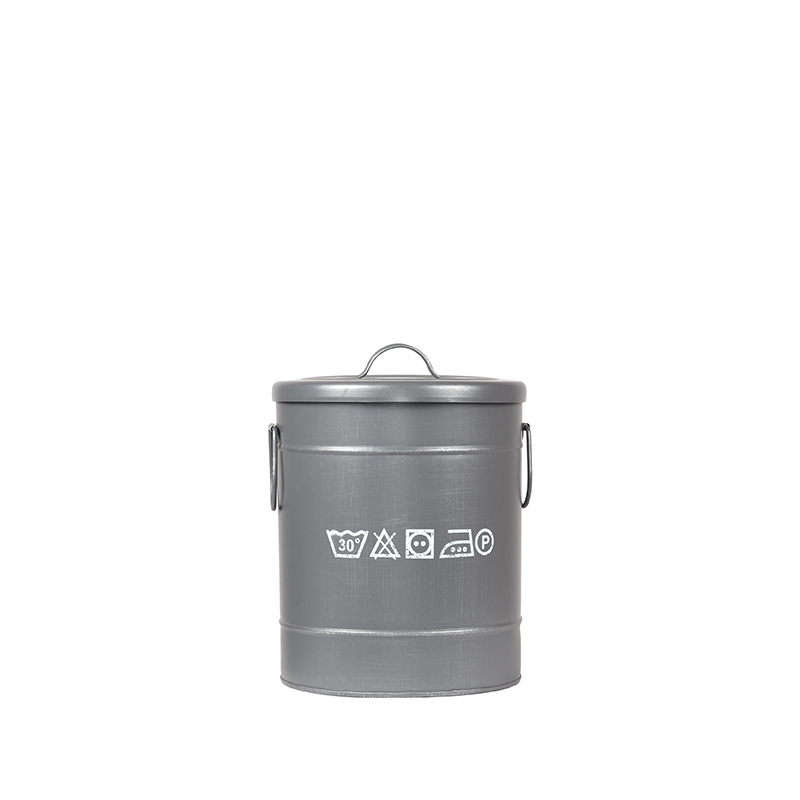 https://www.label51.nl/media/catalog/product/w/a/wasmand_antiek_grijs_metaal_26x26x33_cm_voorkant.jpg